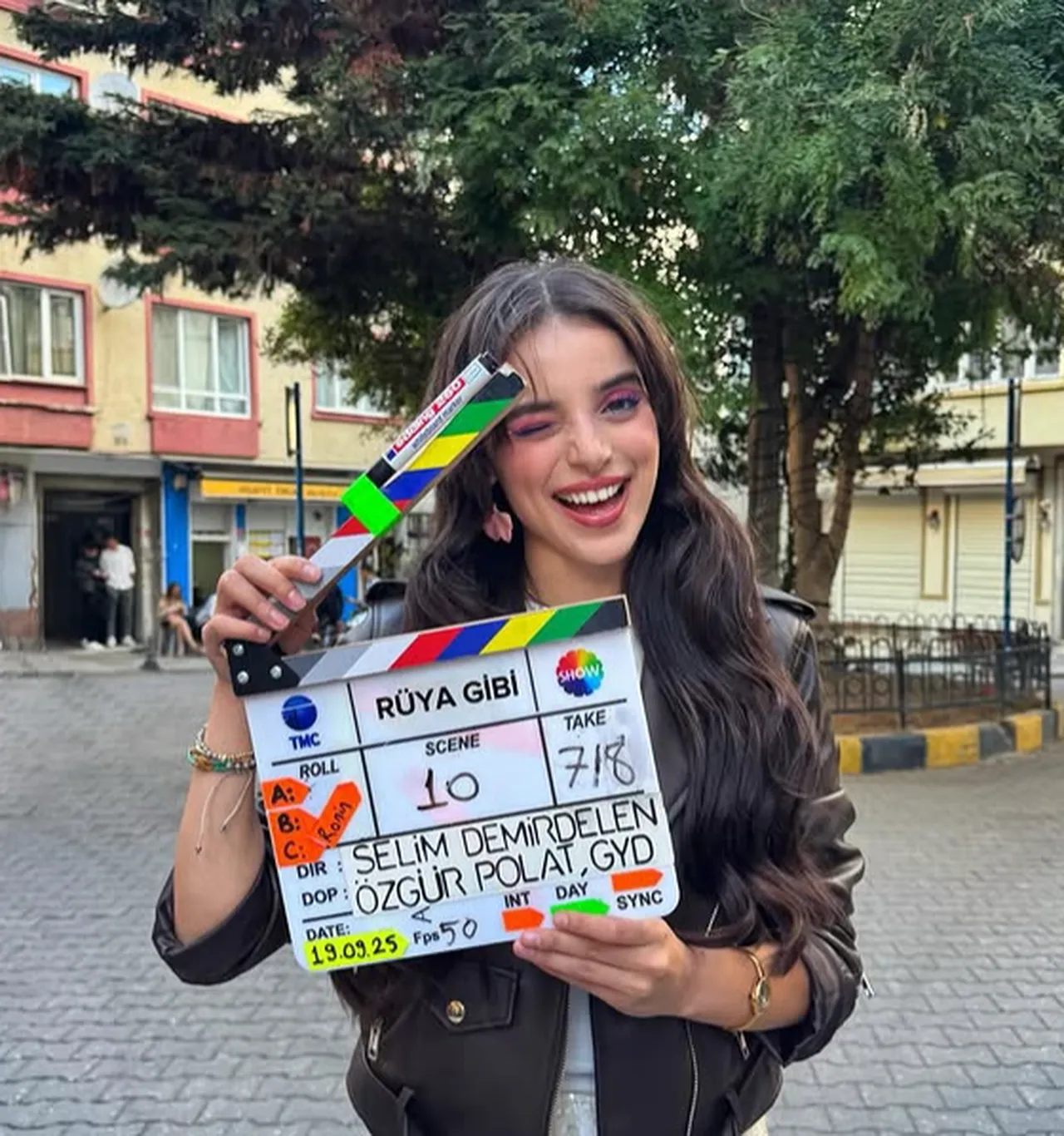 Rüya Gibi dizisi Sezen kim, gerçek adı ne? Sosyal medya fenomeni çıktı