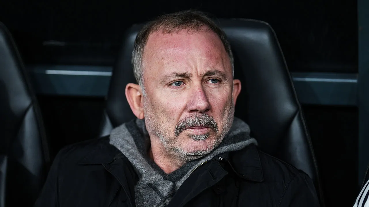 Sergen Yalçın'dan büyük tepki: Maçta 10-12 dakika çaldılar