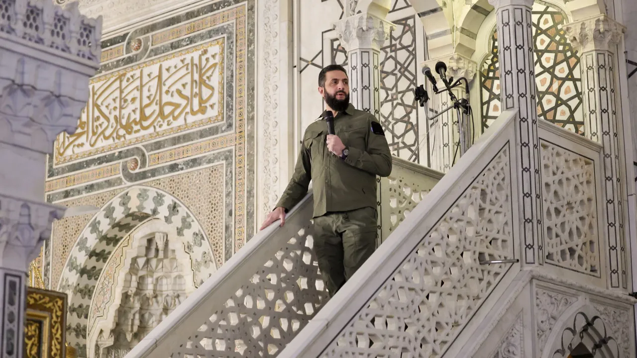 Suriyede devrimin 1. yılı! Halk, sokaklara döküldü: Şara, Emevi Camiinden seslendi 