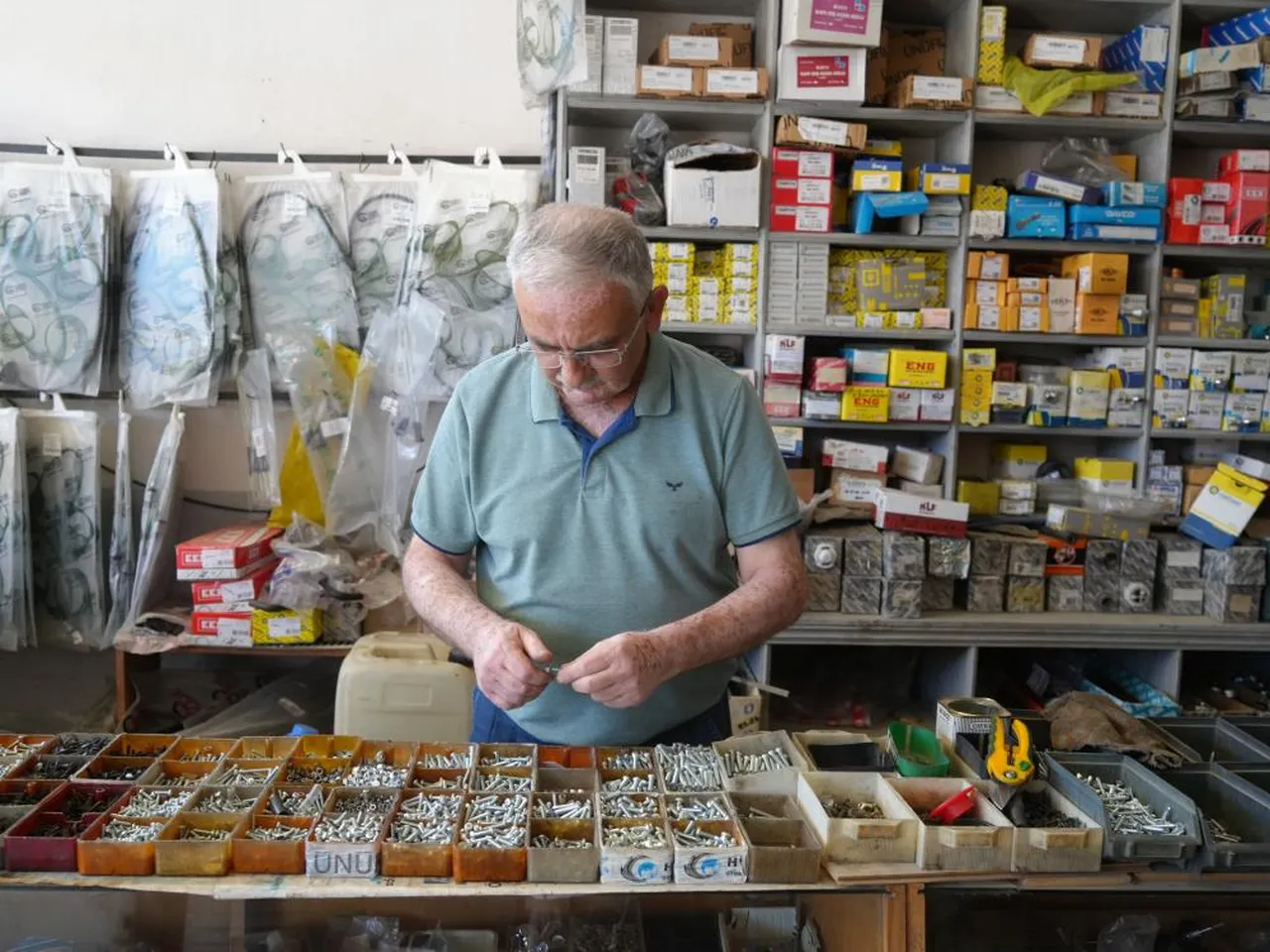 Yarım asır sonra hayallerine ulaştı: Çırak olarak girdiği dükkanın sahibi oldu