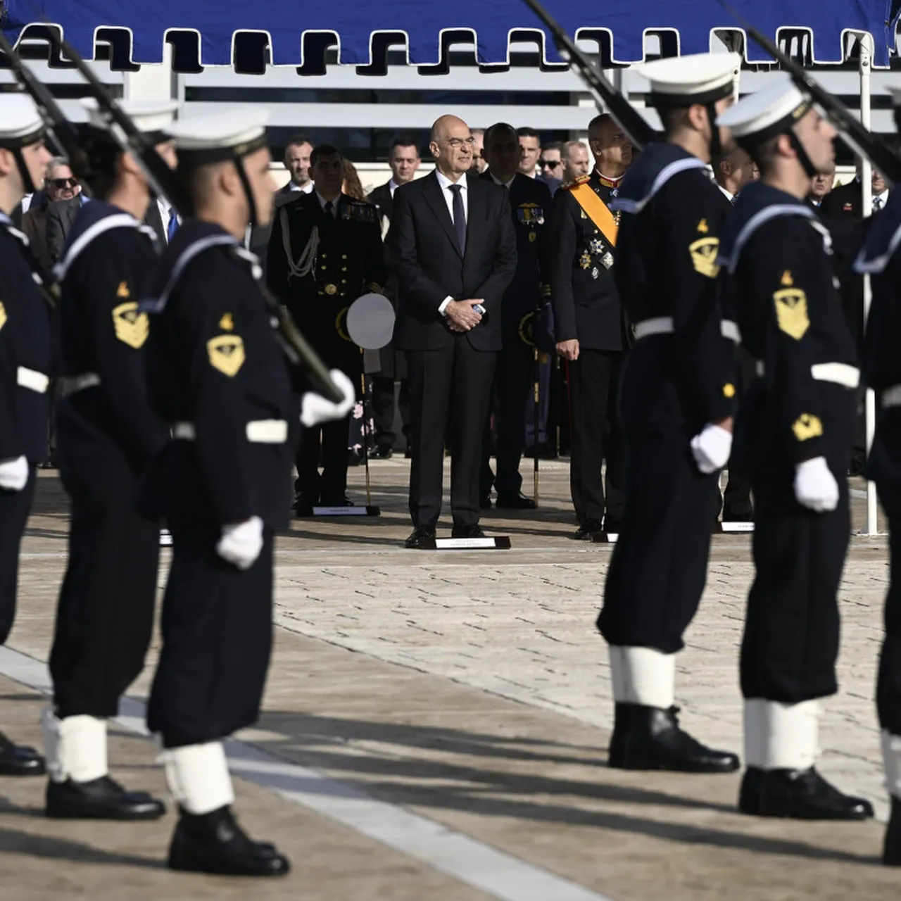 Yunanistan’da skandal üstüne skandal! Hava üssünü su bastı, sahil güvenlik botu karaya oturdu: Atina basını ordudaki fiyaskoyu itiraf etti