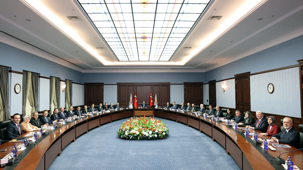 AK Parti’de yılın son MYK’sı bugün! Kritik başlıklar masada