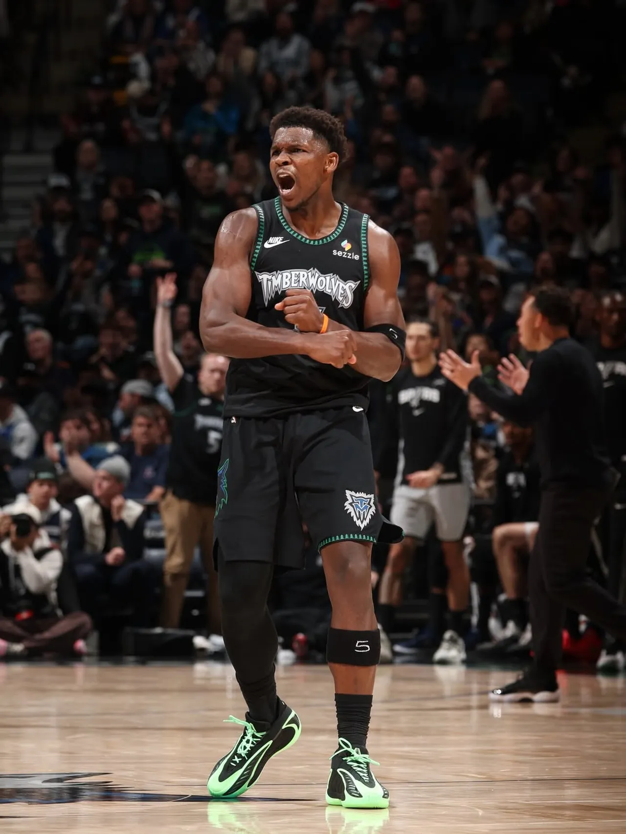 Anthony Edwards 40 sayı attı