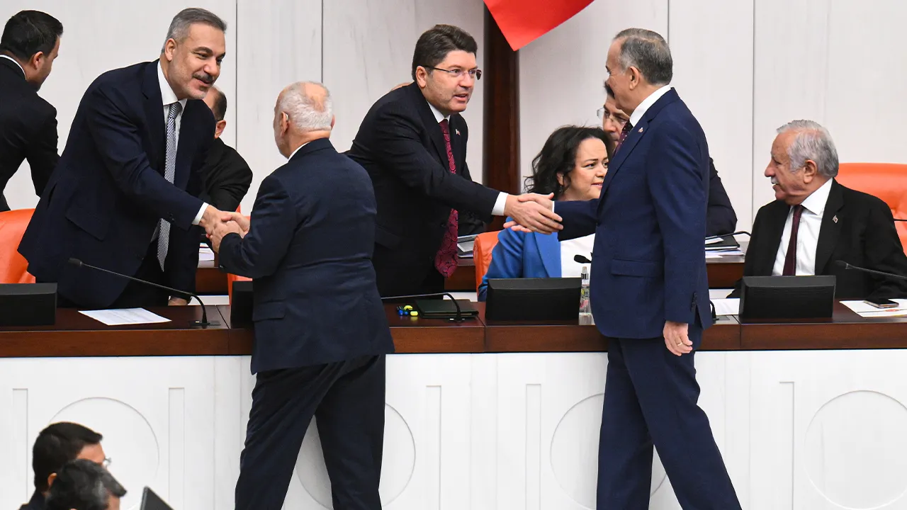 Bakan Tunç, 12. Yargı Paketi'nin detaylarını paylaştı: Yeni tebligat kanunu hazır!