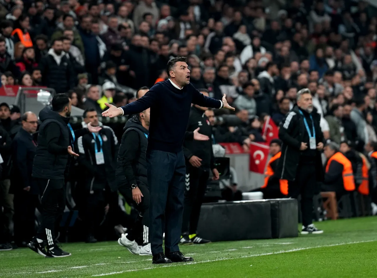 Gaziantep FK Teknik Direktörü Burak Yılmaz