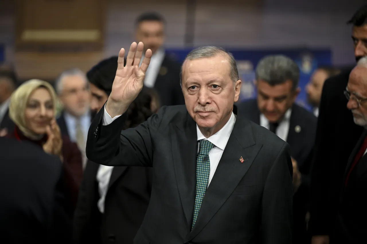 Cumhurbaşkanı Erdoğan'dan, Özgür Özel'e "Deden neredeydi?" cevabı
