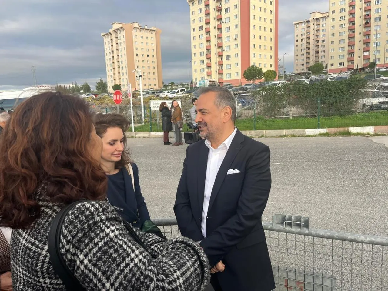 İZBETON kooperatif davası sanıkları hakim karşısında! "Bu CHP projesidir, binlerce aile mağdur oldu"