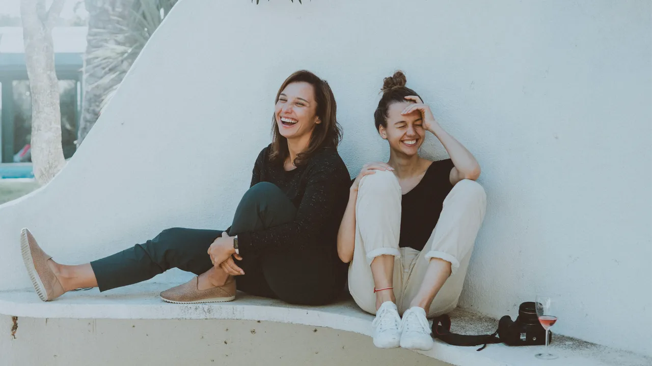 Kadınlar arasındaki yakın arkadaşlığın süresi açıklandı! Bir fincan kahvenin hatırından az