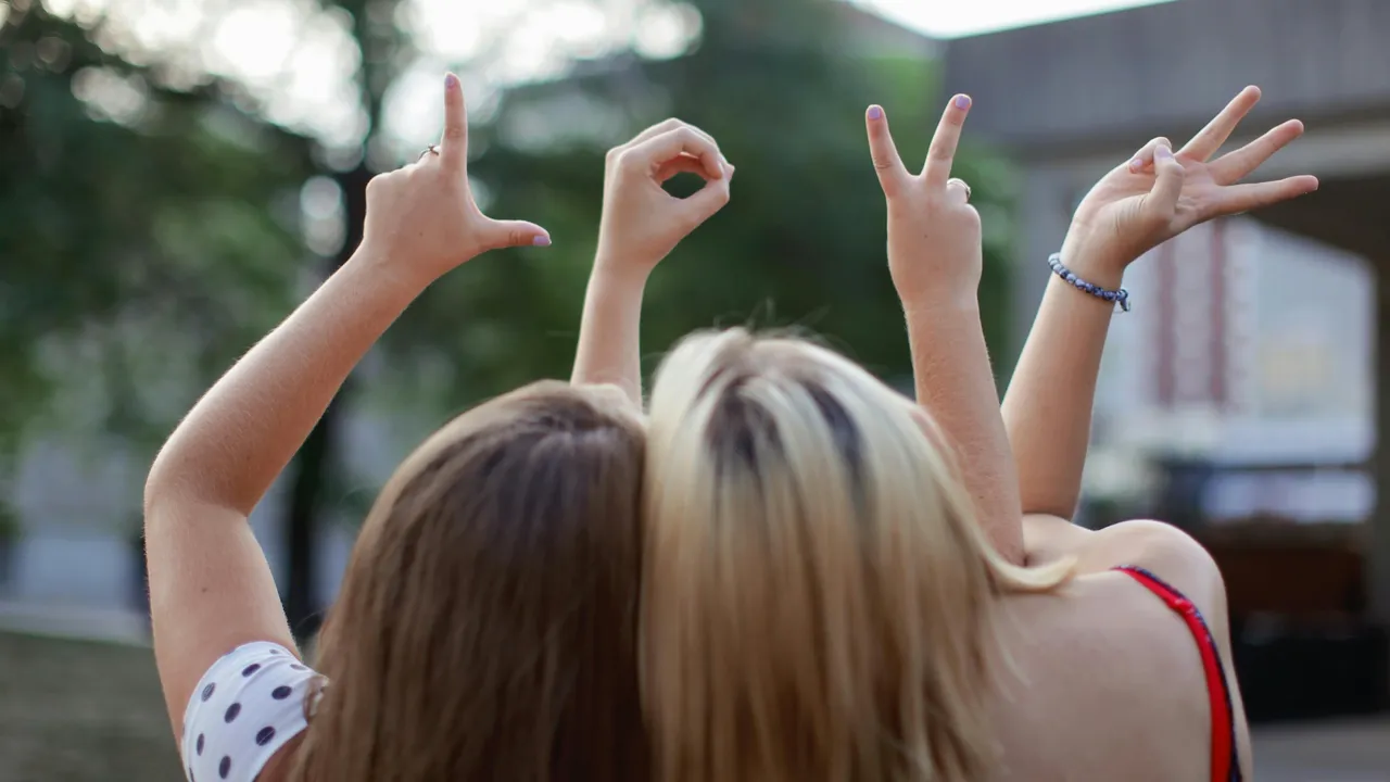 Kadınlar arasındaki yakın arkadaşlığın süresi açıklandı! Bir fincan kahvenin hatırından az