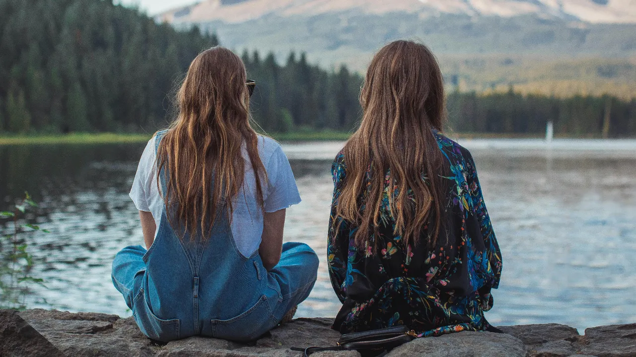 Kadınlar arasındaki yakın arkadaşlığın süresi açıklandı! Bir fincan kahvenin hatırından az