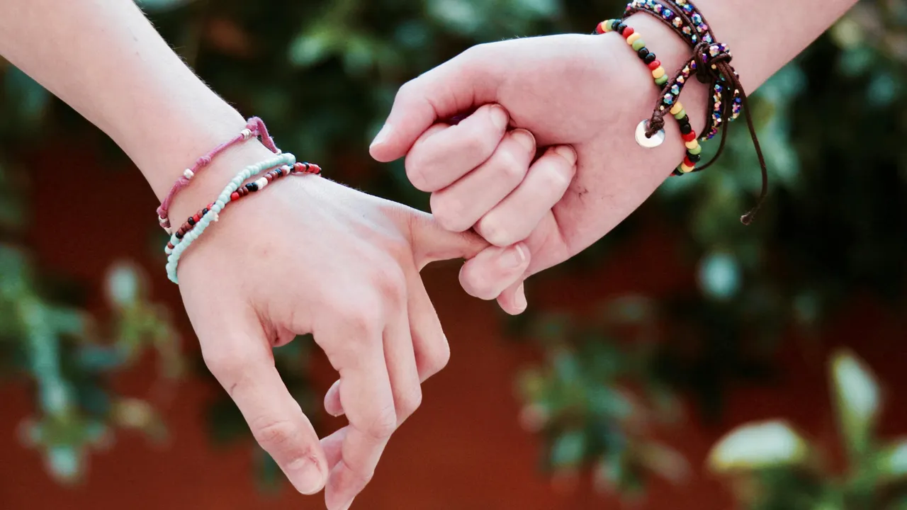 Kadınlar arasındaki yakın arkadaşlığın süresi açıklandı! Bir fincan kahvenin hatırından az