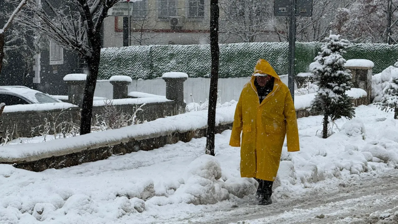 Meteoroloji'den kar bekleyenlere kötü haber geldi! Kış senaryosu değişti