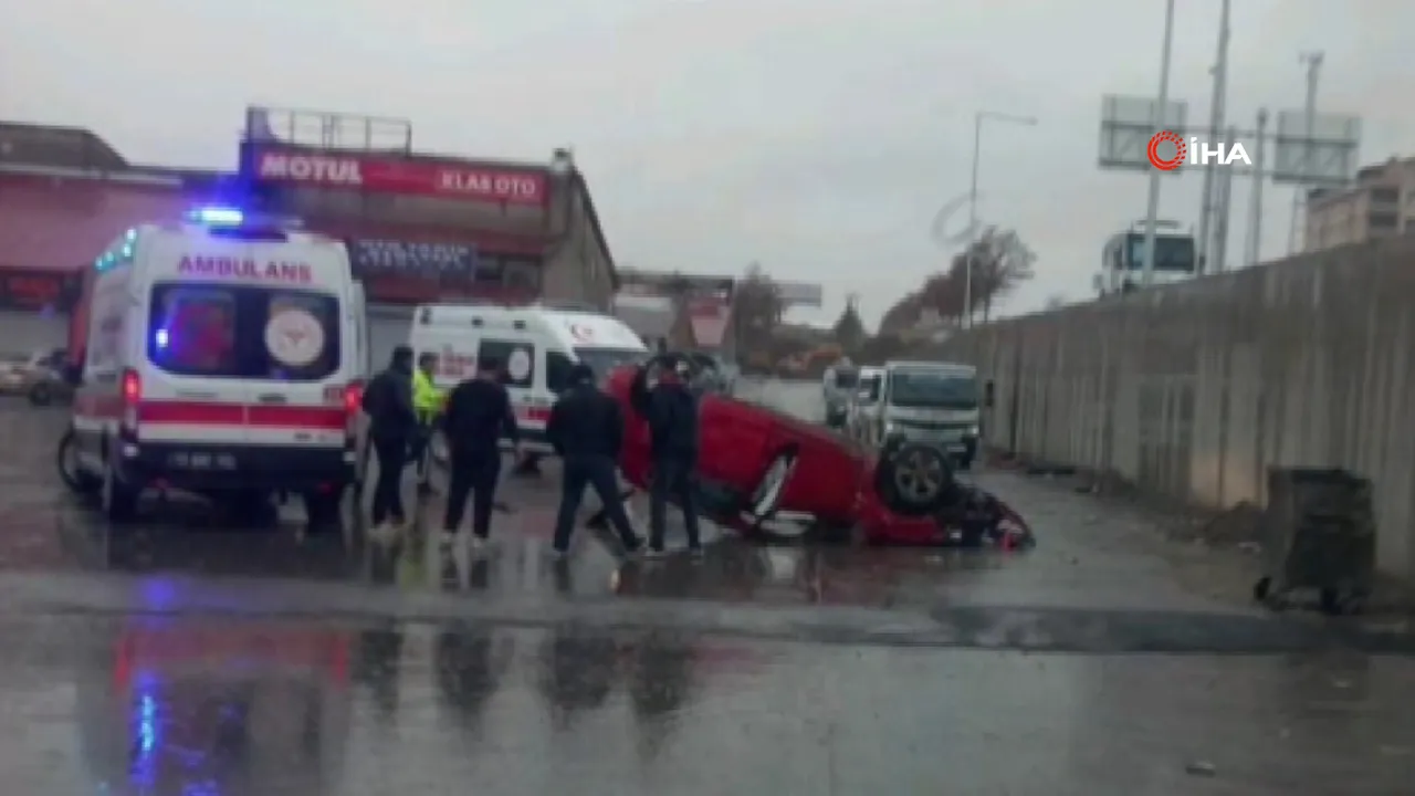 Ölüm kavşağında dehşet! Otomobil metrelerce yüksekten aşağı uçtu