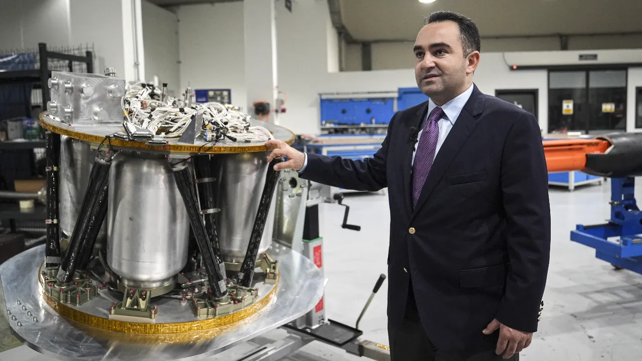 Türkiye'nin yolculuğu yerli itki sistemleriyle hızlanıyor! Uzaya milli teknolojimizle çıkacağız