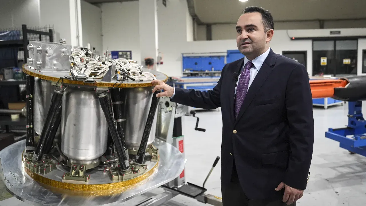 UZAYA MİLLİ TEKNOLOJİYLE ADIM