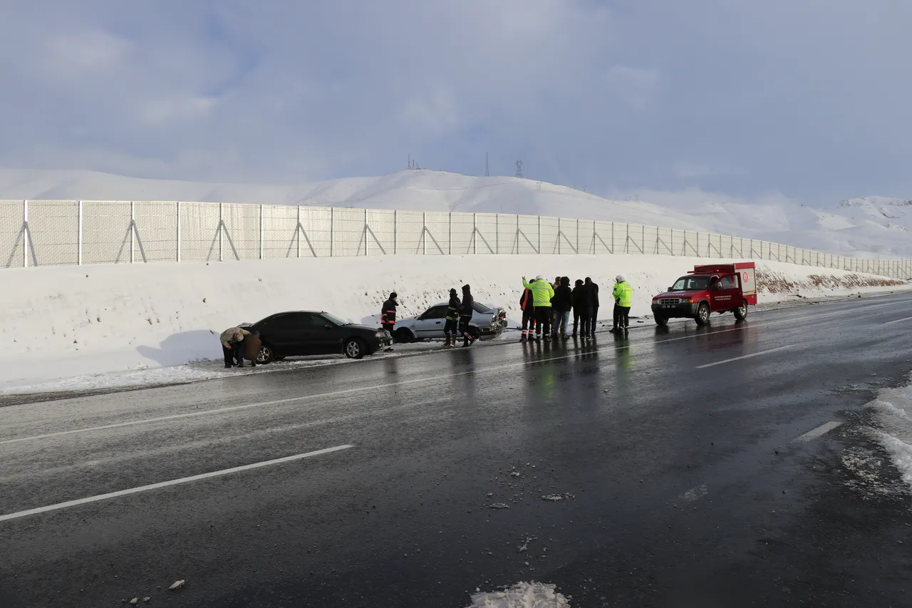 Zincirleme kazada 5 kişi yaralandı