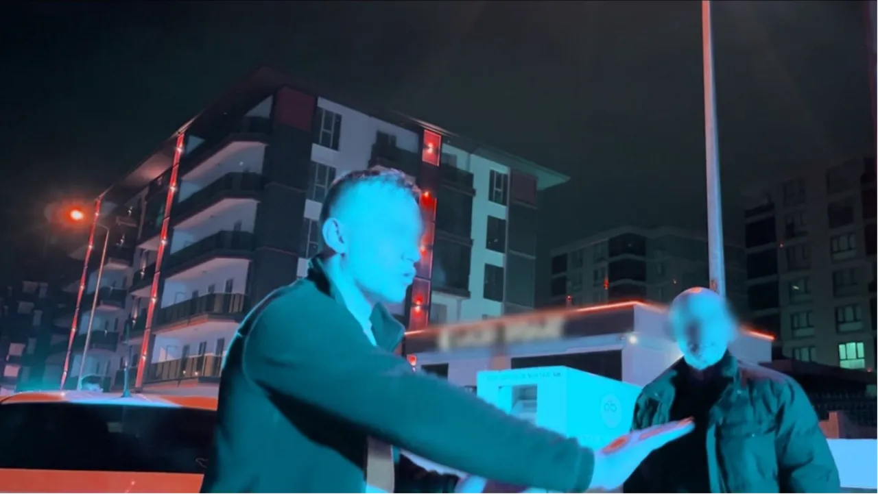 Alkollü trafiğe çıktı, yakalanınca muhabiri tehdit etti: O telefonu kırarım