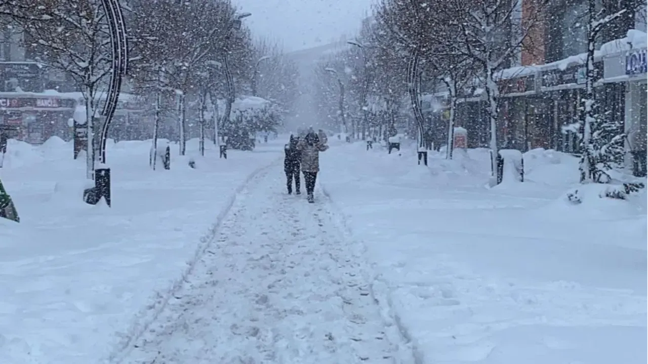 TERMOMETRELER EKSİ 21’İ GÖRDÜ!