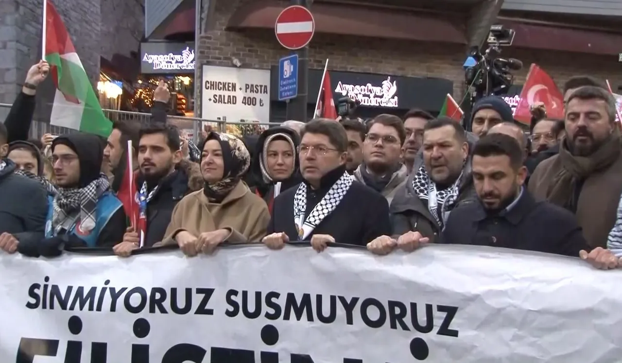 Yüz binler Galata’da! Türkiye Gazze için ayaklandı, tarihi yürüyüş başladı