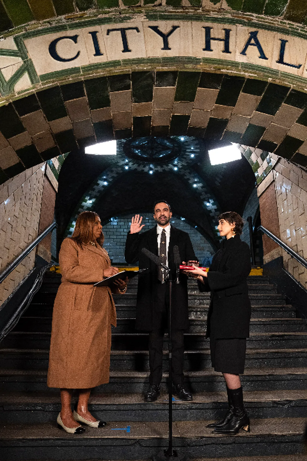 Zohran Mamdani Kuran-ı Kerim üzerine yemin etti: New Yorkta tarihi an