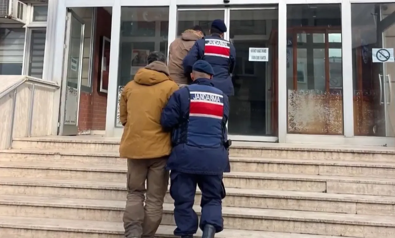 34 ilde FETÖ operasyonu! 43 kişi tutuklandı