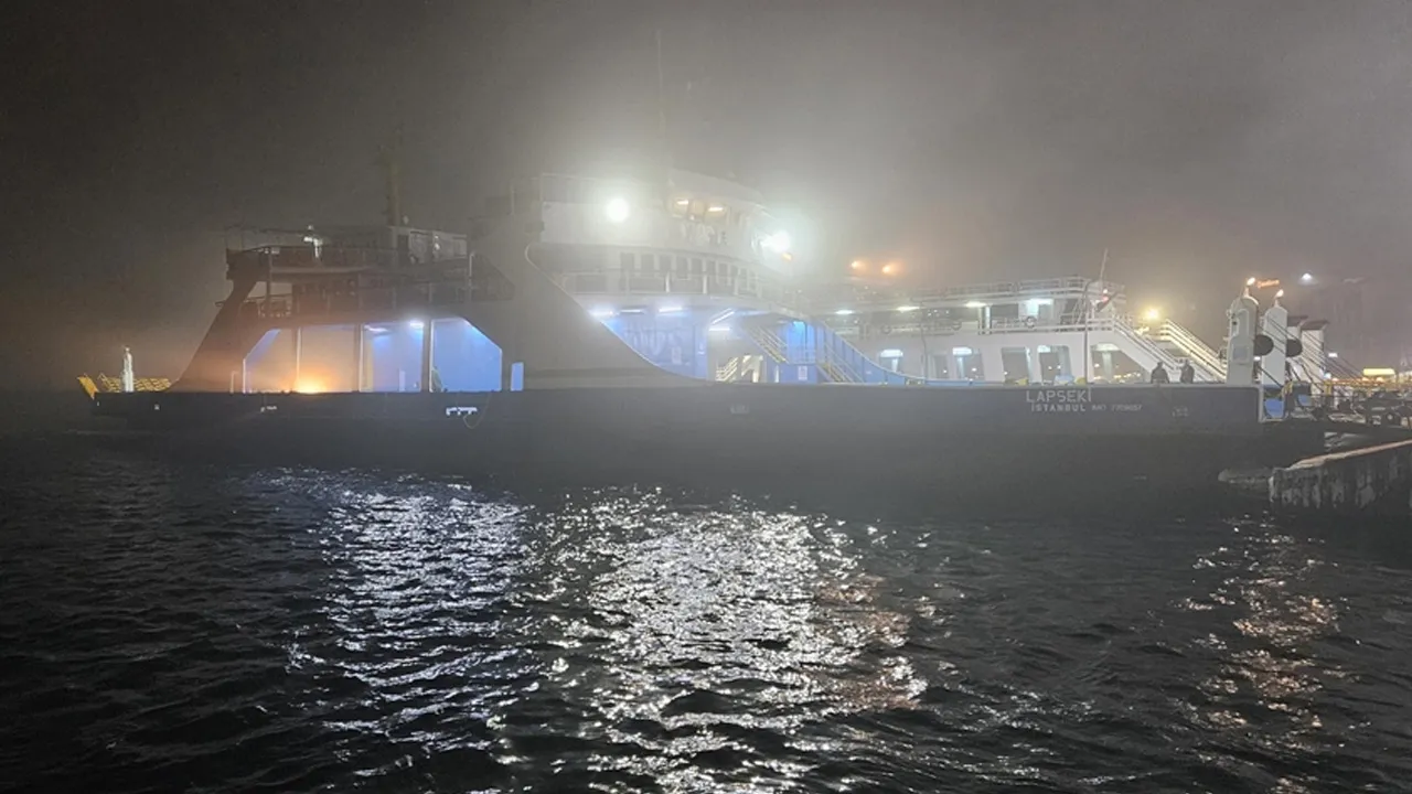 Çanakkale Boğazı transit gemi geçişlerine kapatıldı