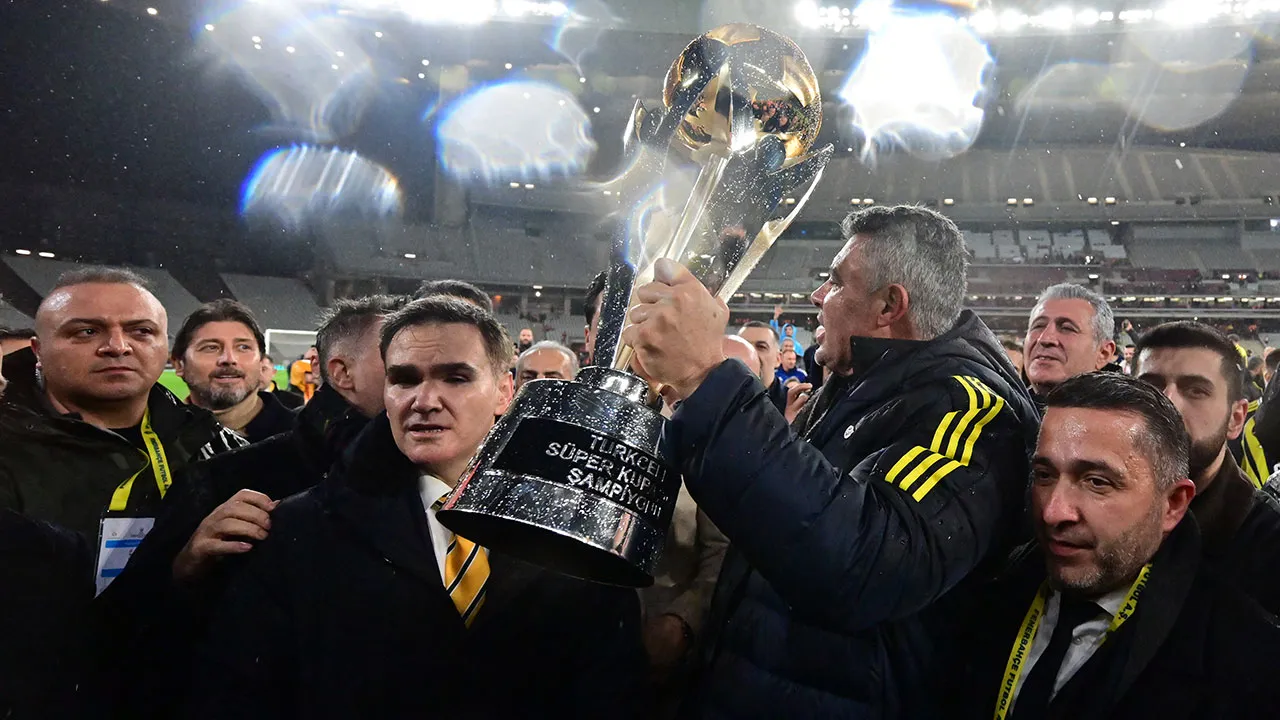 Saran'dan büyük başarı: 3. kupasını kazandı! 