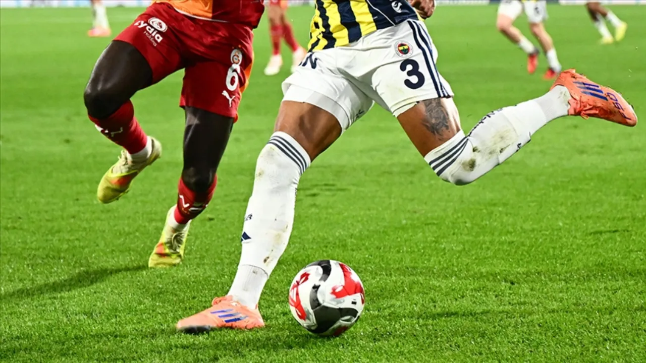 Galatasaray Fenerbahçe maçı nerede izlenir, hangi kanalda? Derbinin şifresiz yayın bilgileri belli oldu