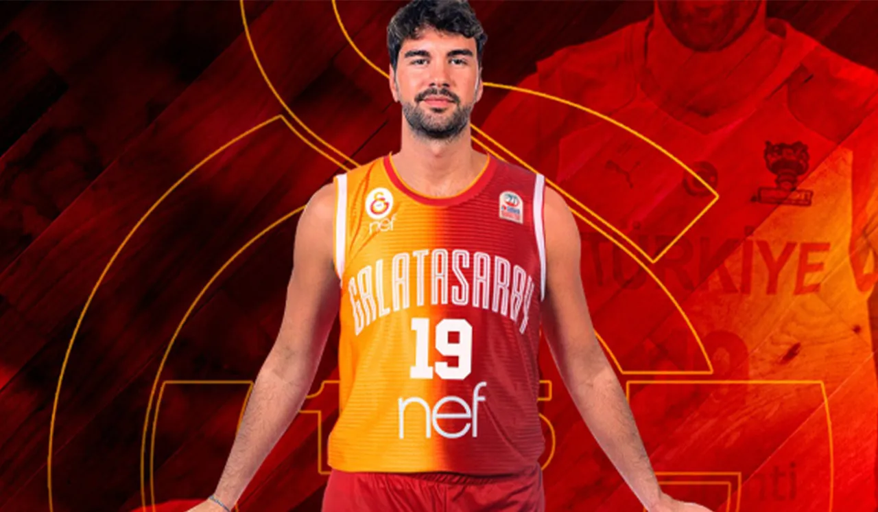 Galatasaray'a oyuncusundan kötü haber: Adalesinde yırtık tespit edildi