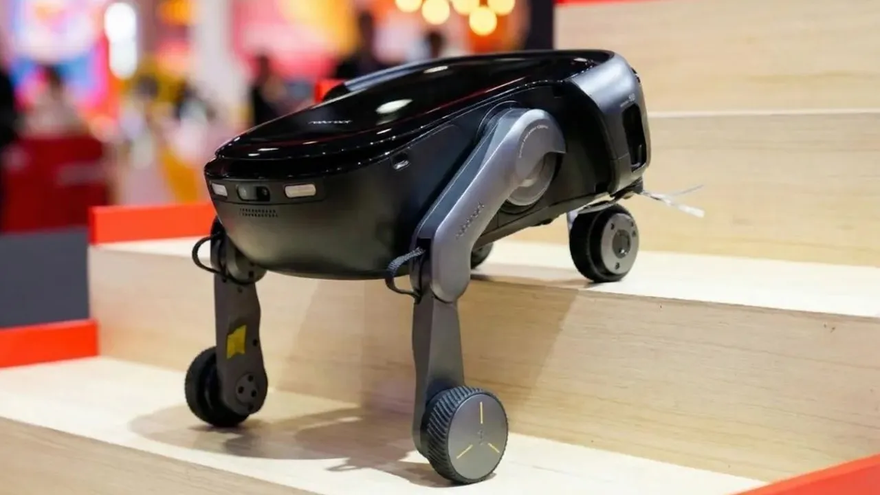 Geliyorlar! İnsansı robotlar insanı yakaladı