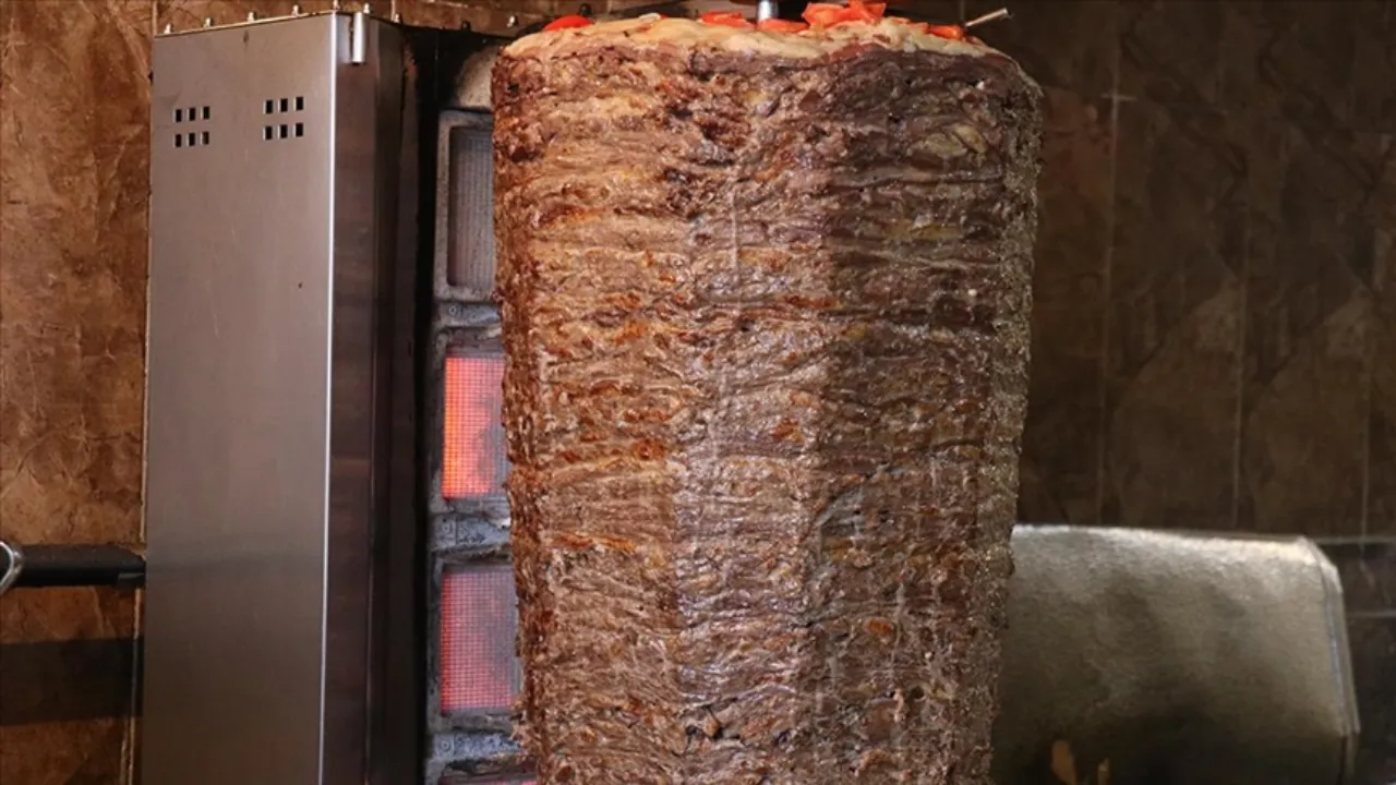 Konkordato ilan etmişti! 250 şubesi bulunan Türkiye'nin ünlü dönercisi için yeni gelişme