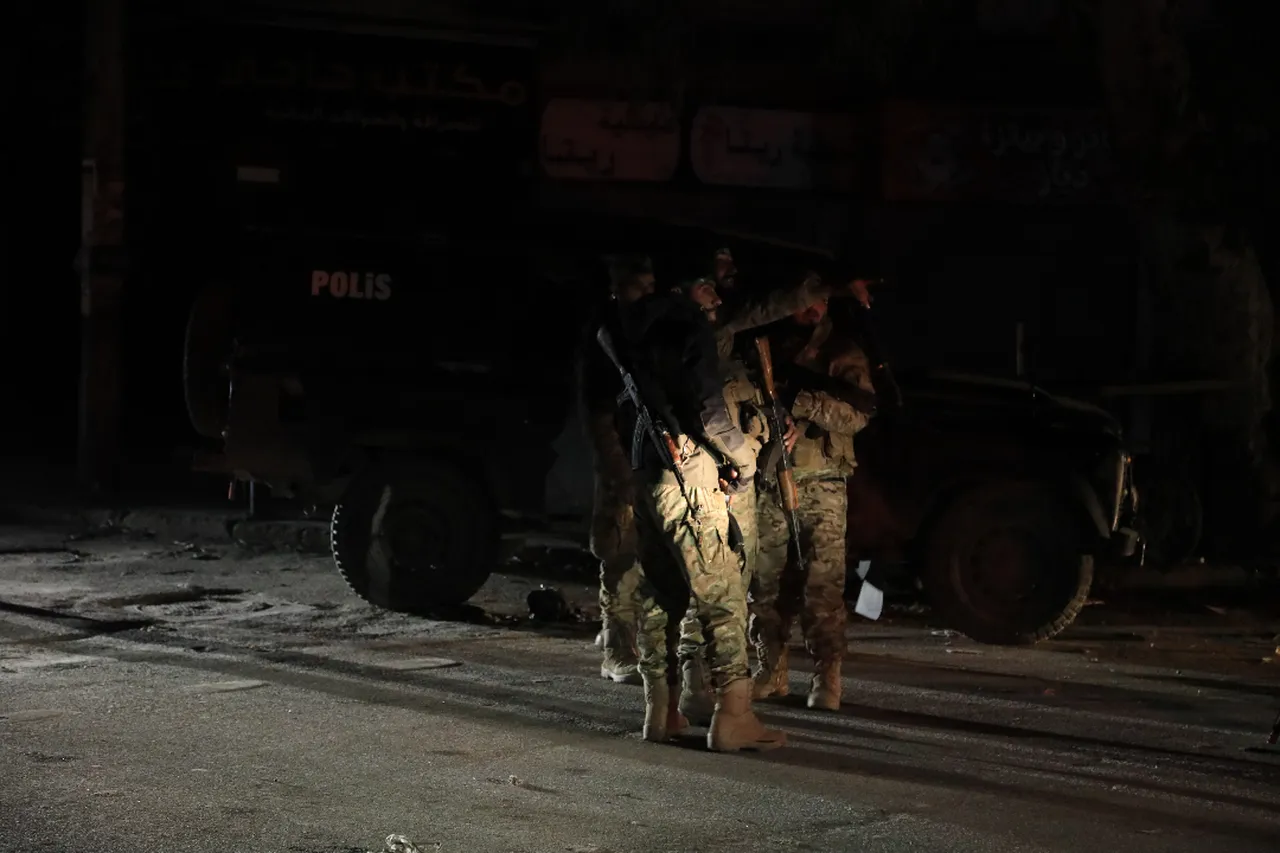 Suriye ordusu düğmeye bastı! Anlaşmaya varmayan YPG'ye Şeyh Maksud'da operasyon