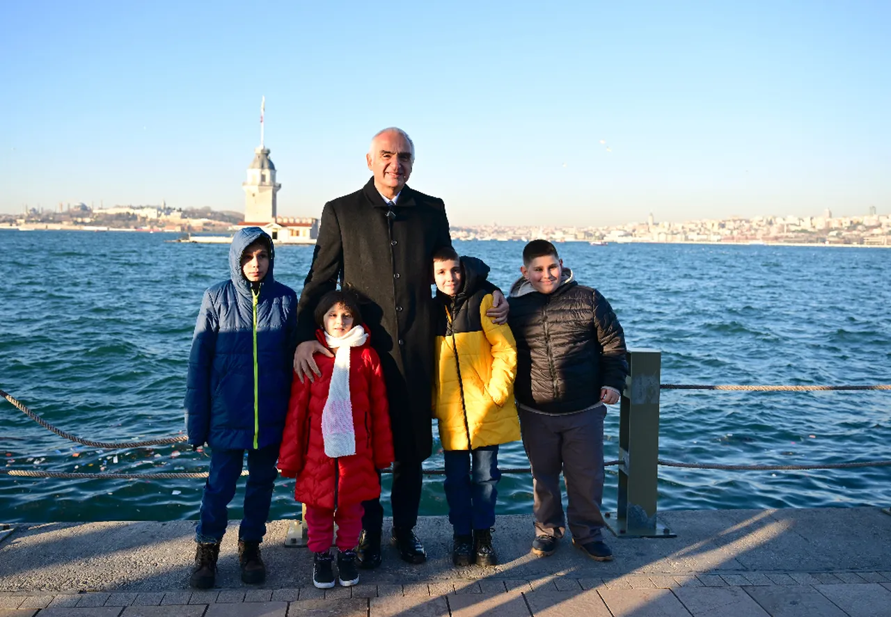 Yürek ısıtan görüntü sonrası Bakan Ersoy harekete geçti! Çocukların hayali gerçek oldu