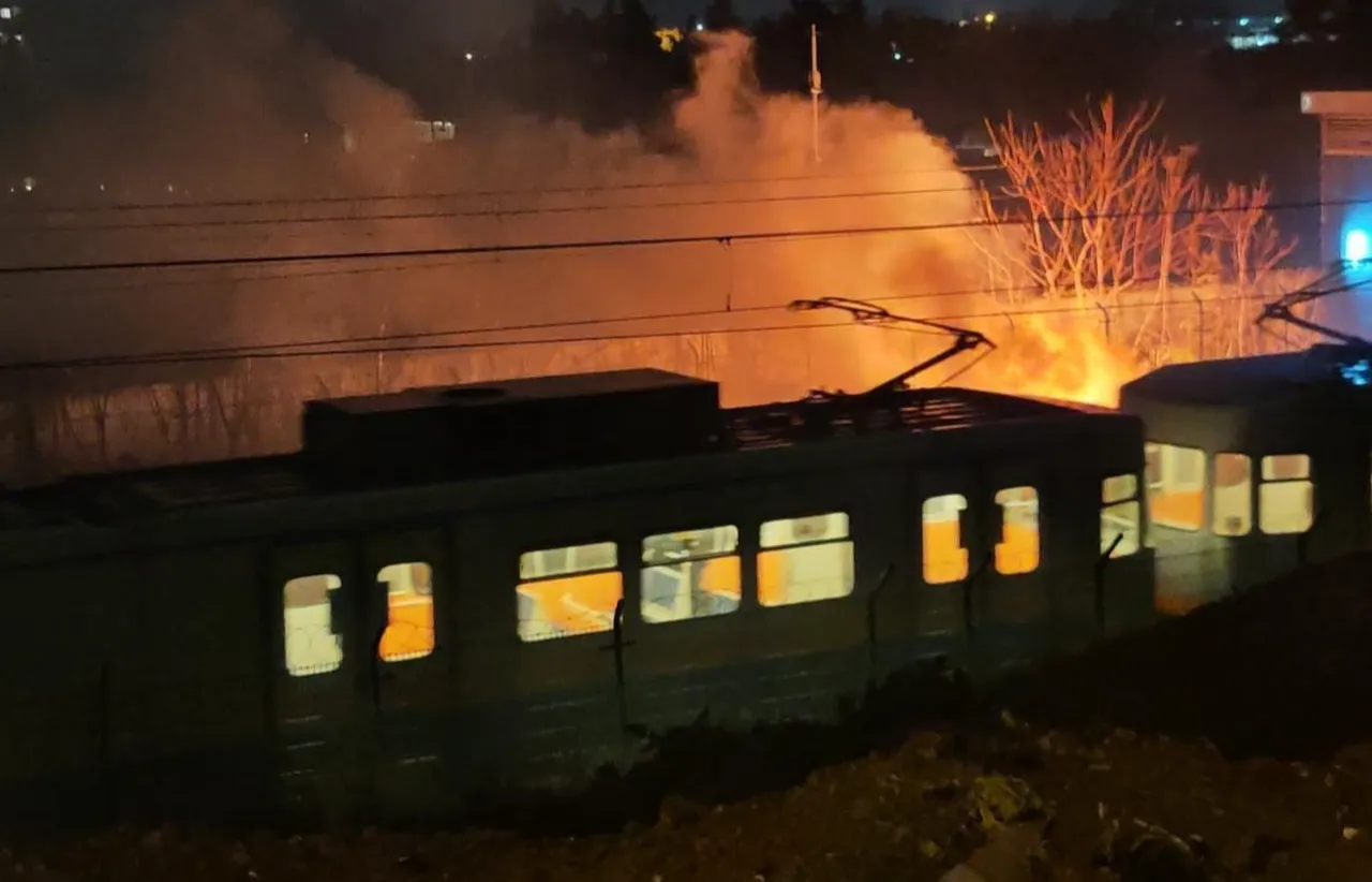 İstanbul'da metro durağı yakınlarında yangın paniği!