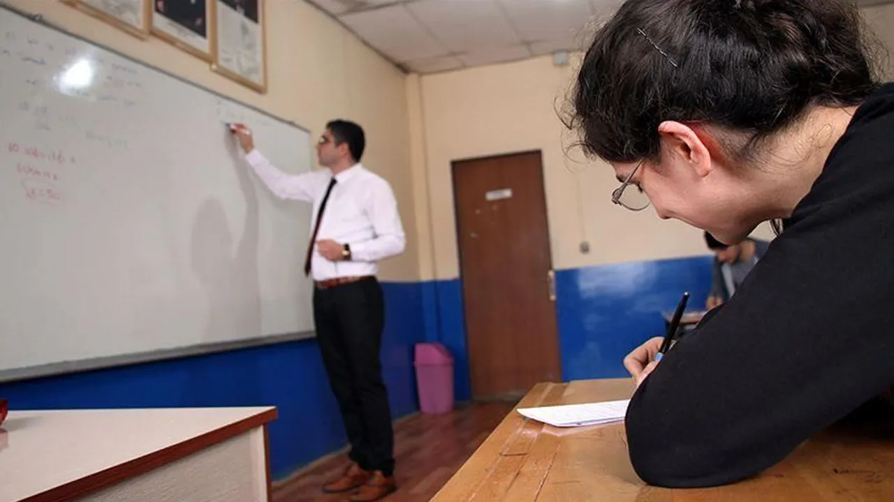 Kuvvetli fırtına okulları vurdu! 5 okulda eğitime 4 gün ara verildi