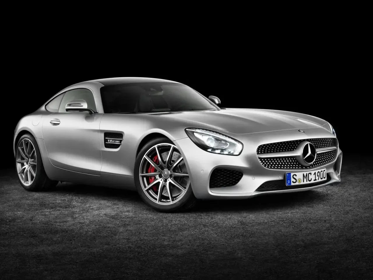 2025 yılının lüks otomobil karnesi!