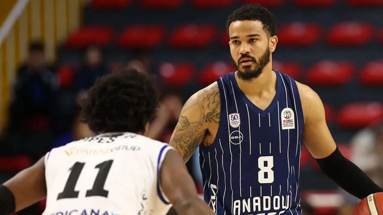 Anadolu Efes zor da olsa kazandı