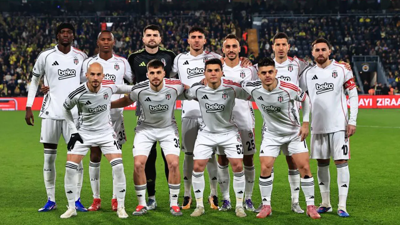 Beşiktaş'ta bir ayrılık daha: Sözleşmesi feshedildi