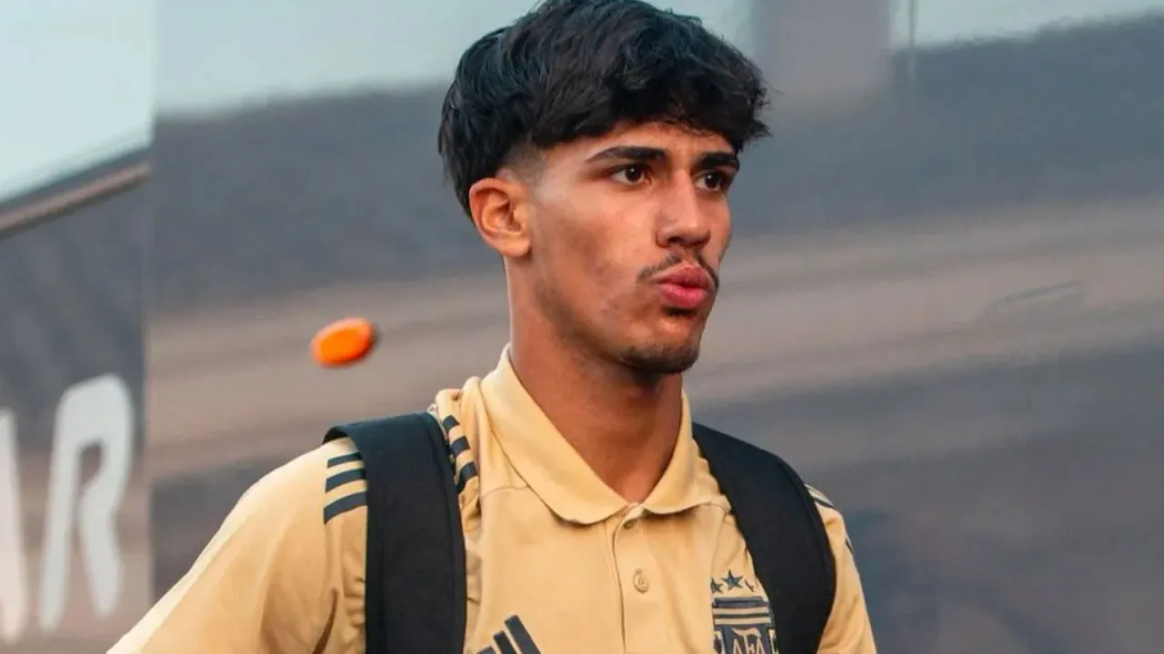 Galatasaray getirdi, Fenerbahçe bitiriyor: Can Armando Güner'in menajeri İstanbul'da