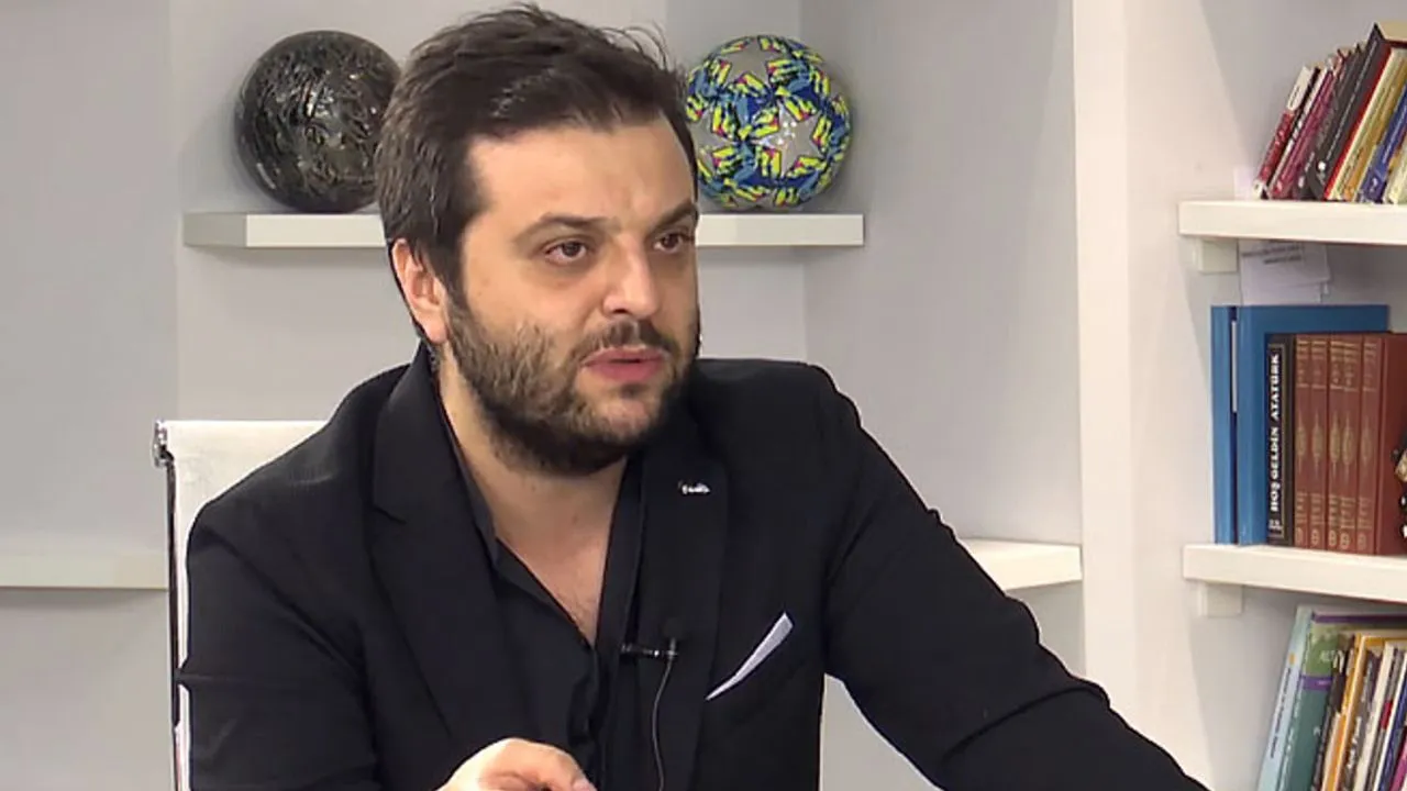 Gazeteci Candaş Tolga Işık'ın babası Emin Işık hayatını kaybetti