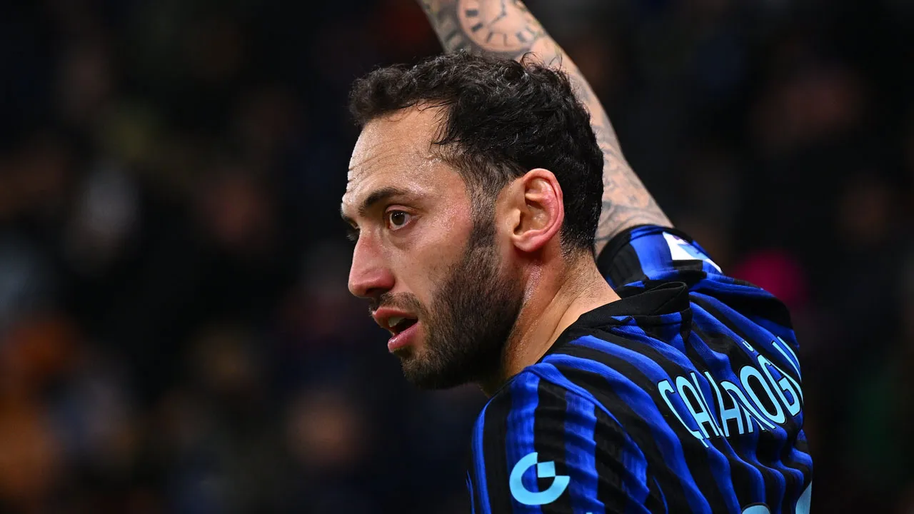 Inter'de Hakan Çalhanoğlu şoku