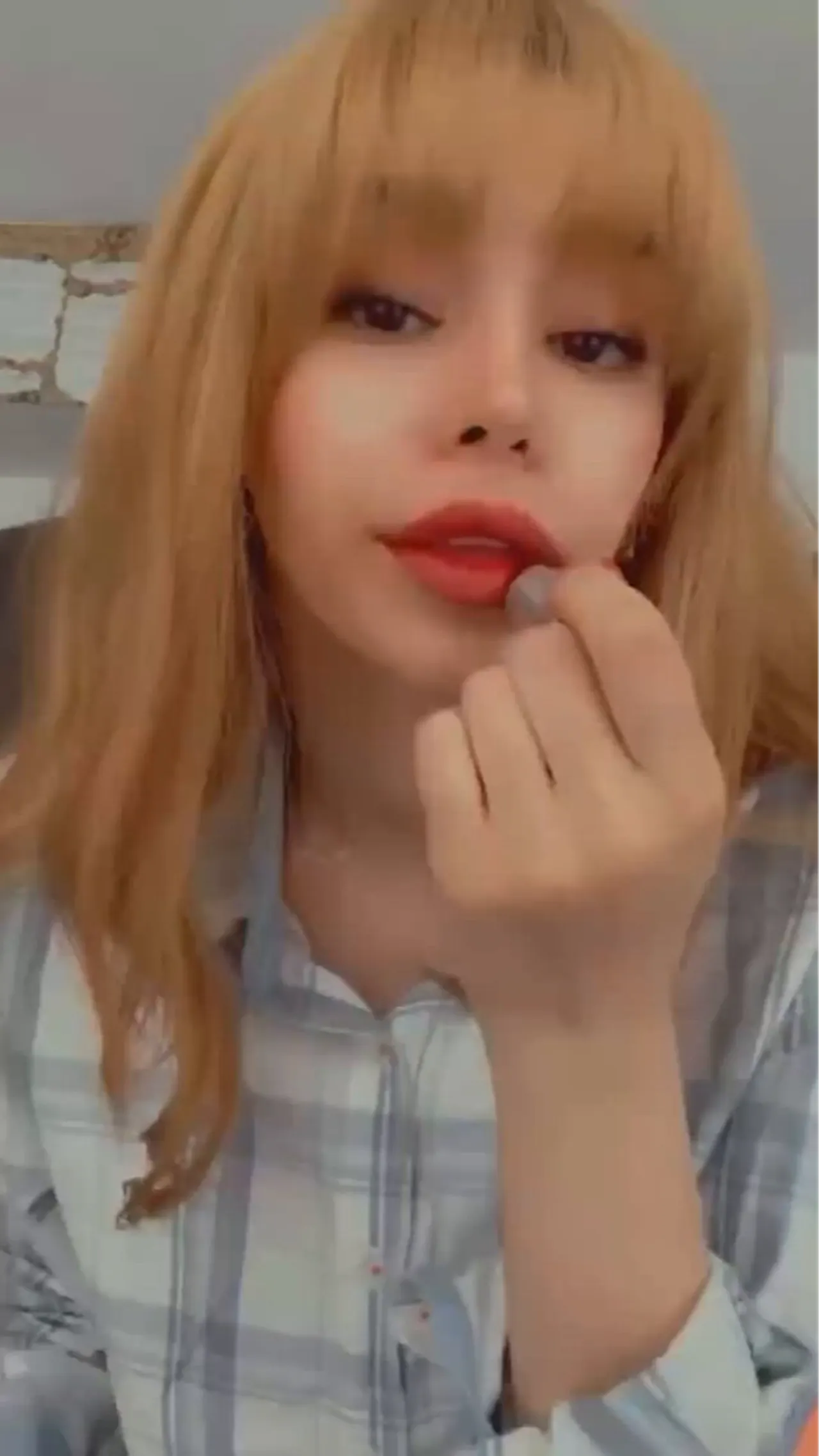 İran’da korkunç infaz! 23 Yaşındaki Rubina Aminian protestoda ensesinden vuruldu