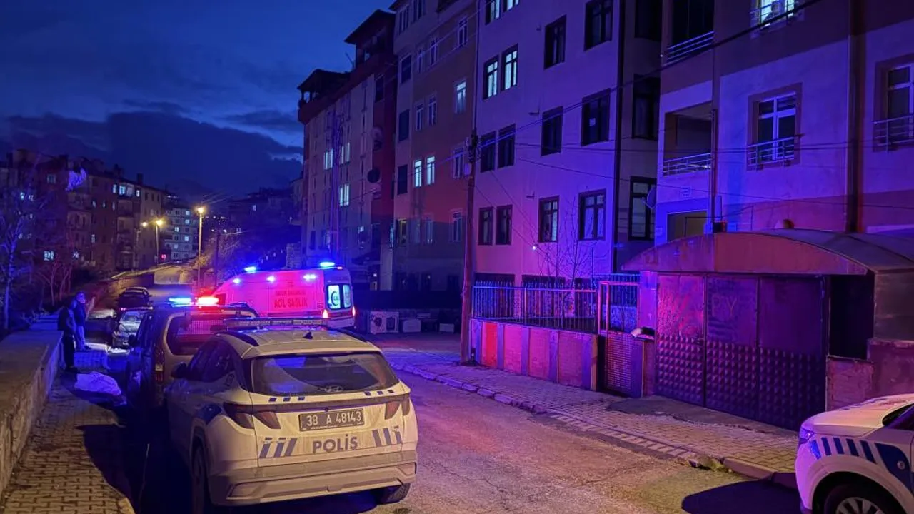 Kayseri'de bir kadın 14 yaş küçük erkek arkadaşını banyoda katletti