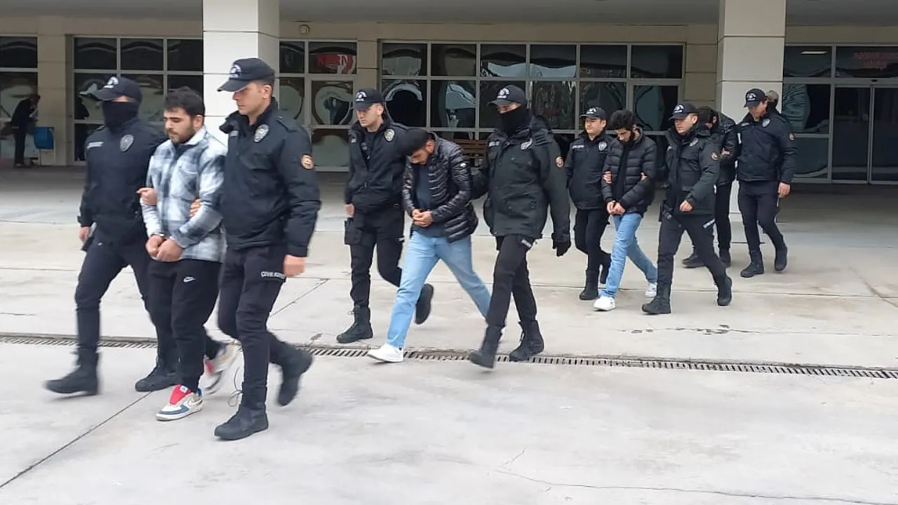 Manisa merkezli 6 ilde DEAŞ operasyonu: 7 kişi yakalandı