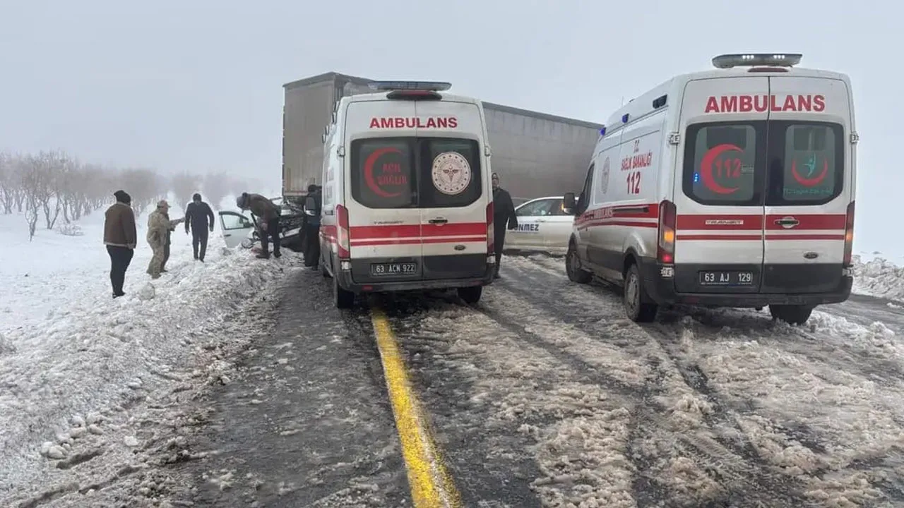 Şanlıurfa'da zincirleme kaza: 4 kişi yaralandı