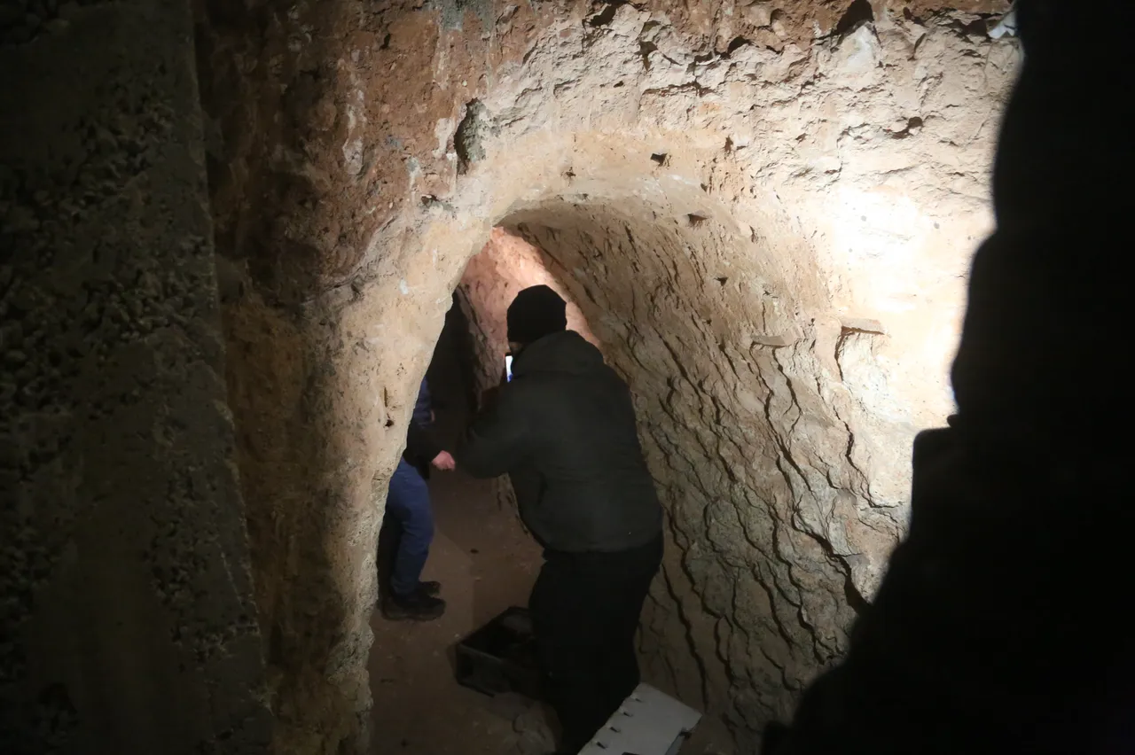 Halep'te terör tünelleri!