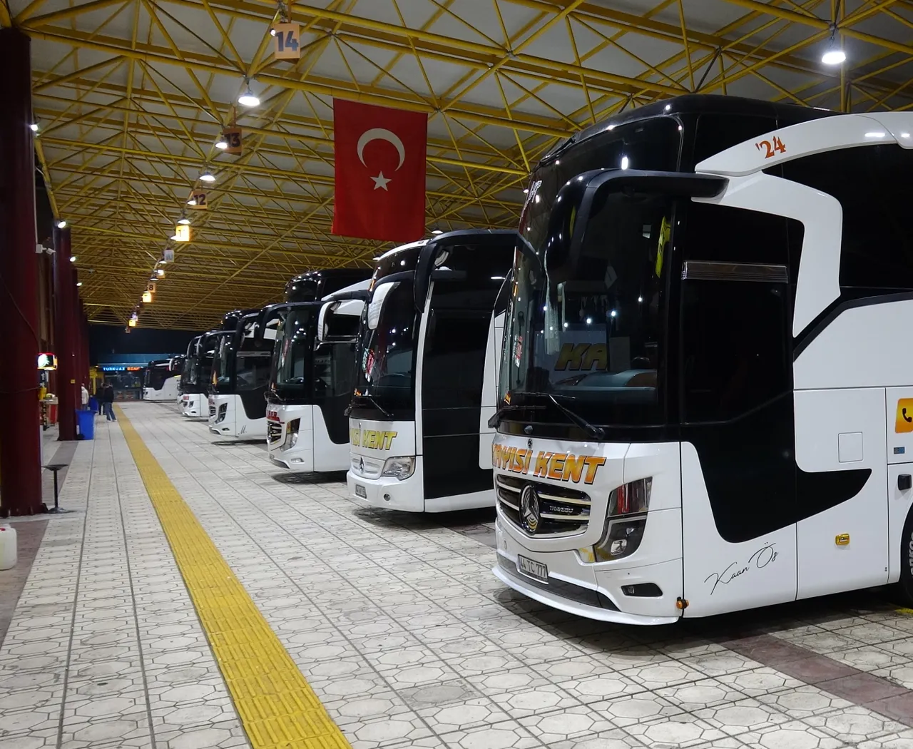 Yoğun kar Malatya’yı vurdu! Seferler durduruldu, yolcular otogarlarda mahsur kaldı