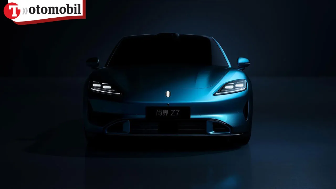 1.3 milyon TL'ye Porsche Taycan: Türkiye’ye gelse satar mı?