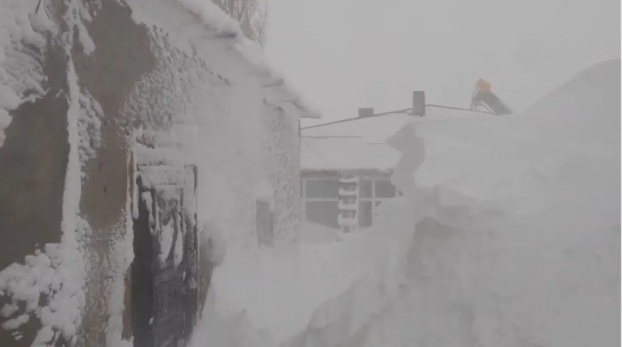 Alaska değil Türkiye! Kar kalınlığı yer yer 3 metreyi geçti