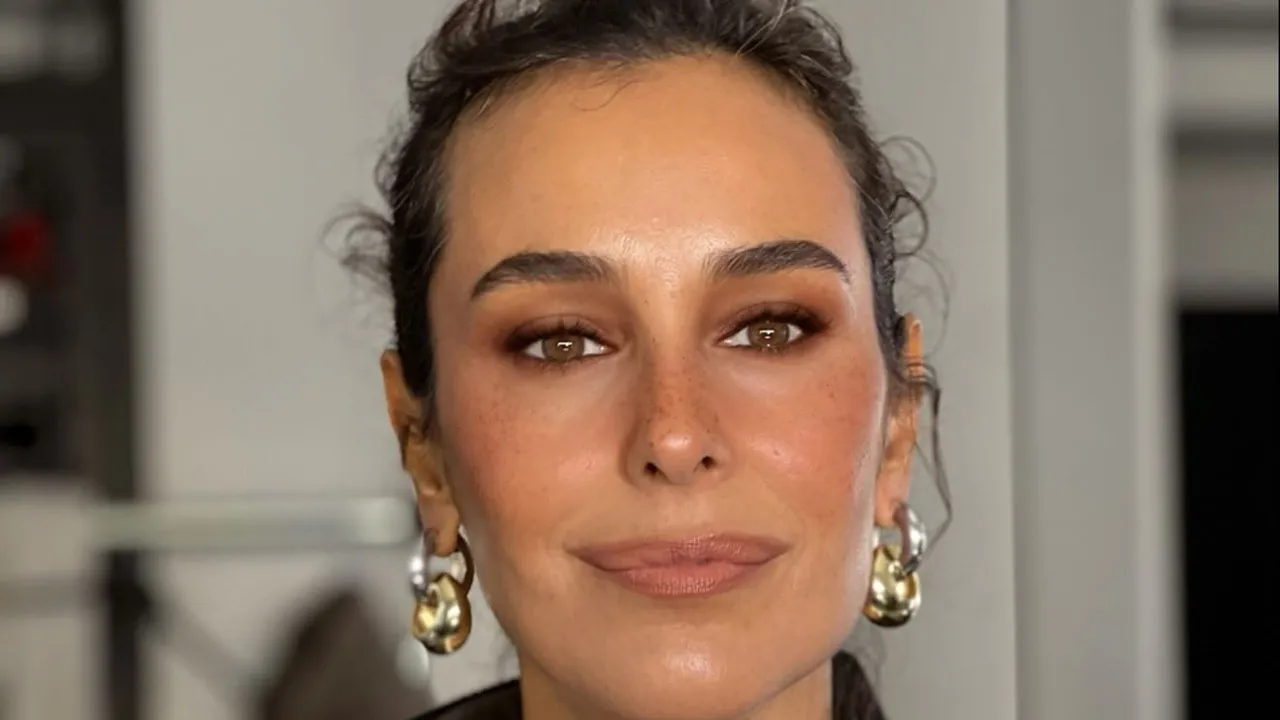 Arzum Onan’ın yakınlarından evlilik sinyali! Herkes ‘nikah yakın’ diyor